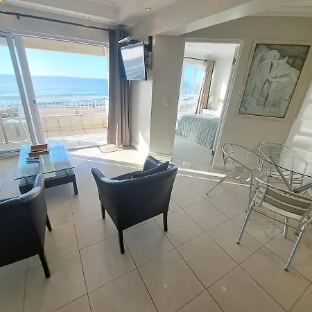 3 Bedroom Sea Facing Family Apartment Cape Town Moullie Point Exterior photo
