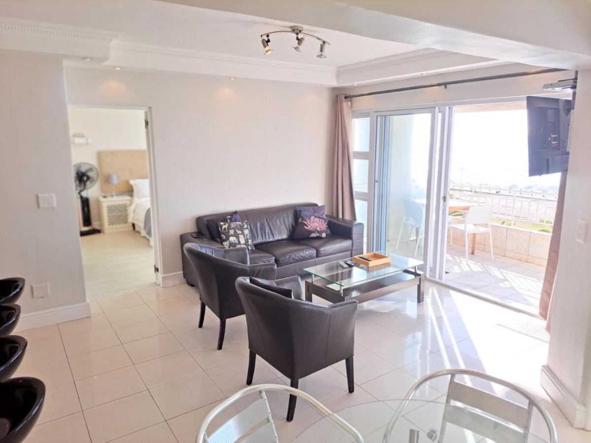 3 Bedroom Sea Facing Family Moullie Point