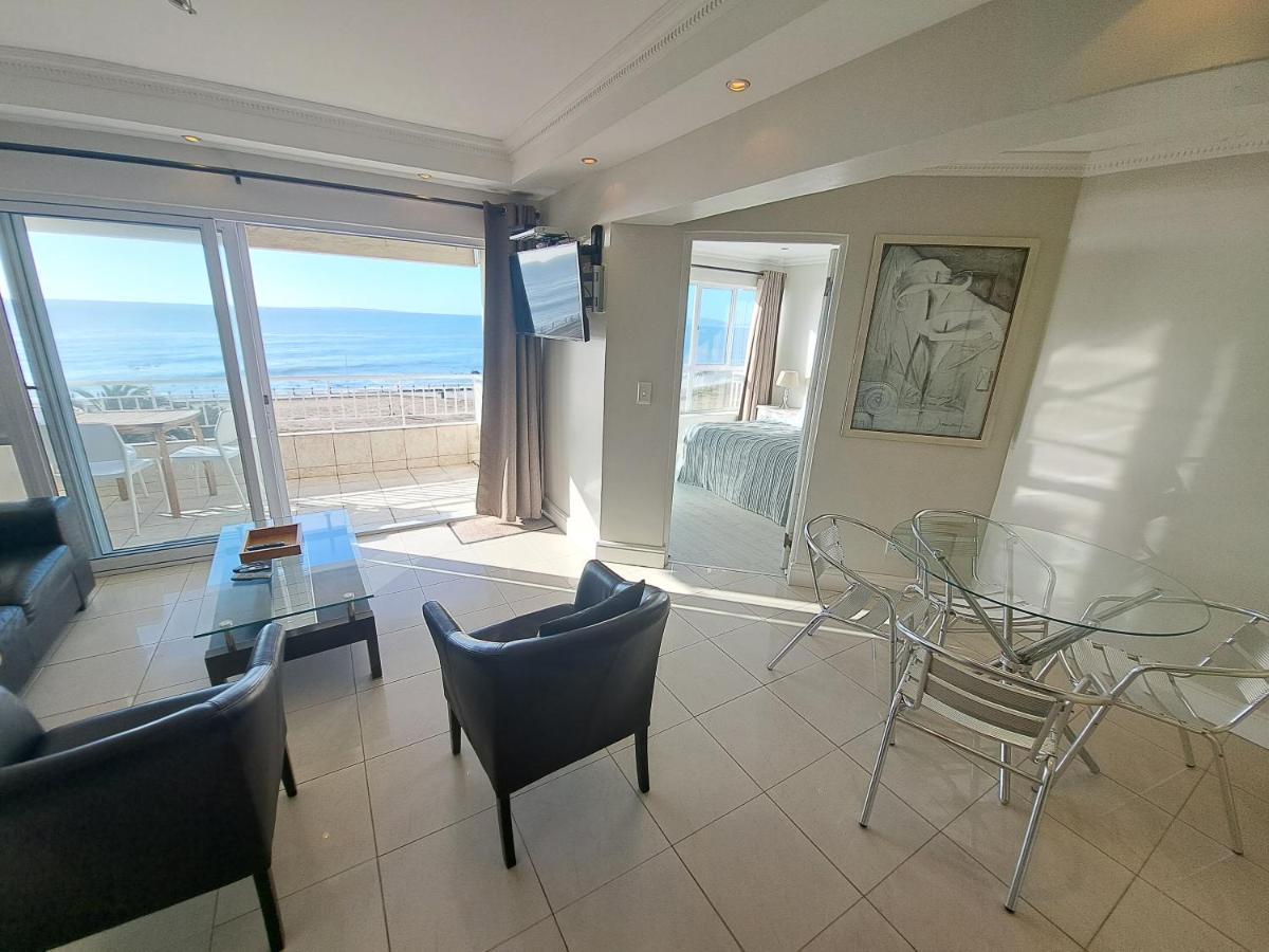 Apartment 3 Bedroom Sea Facing Family Moullie Point